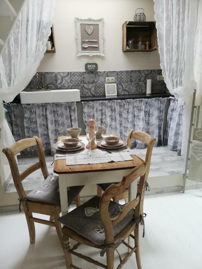 La Petite Douane Villa Massembre Екстериор снимка